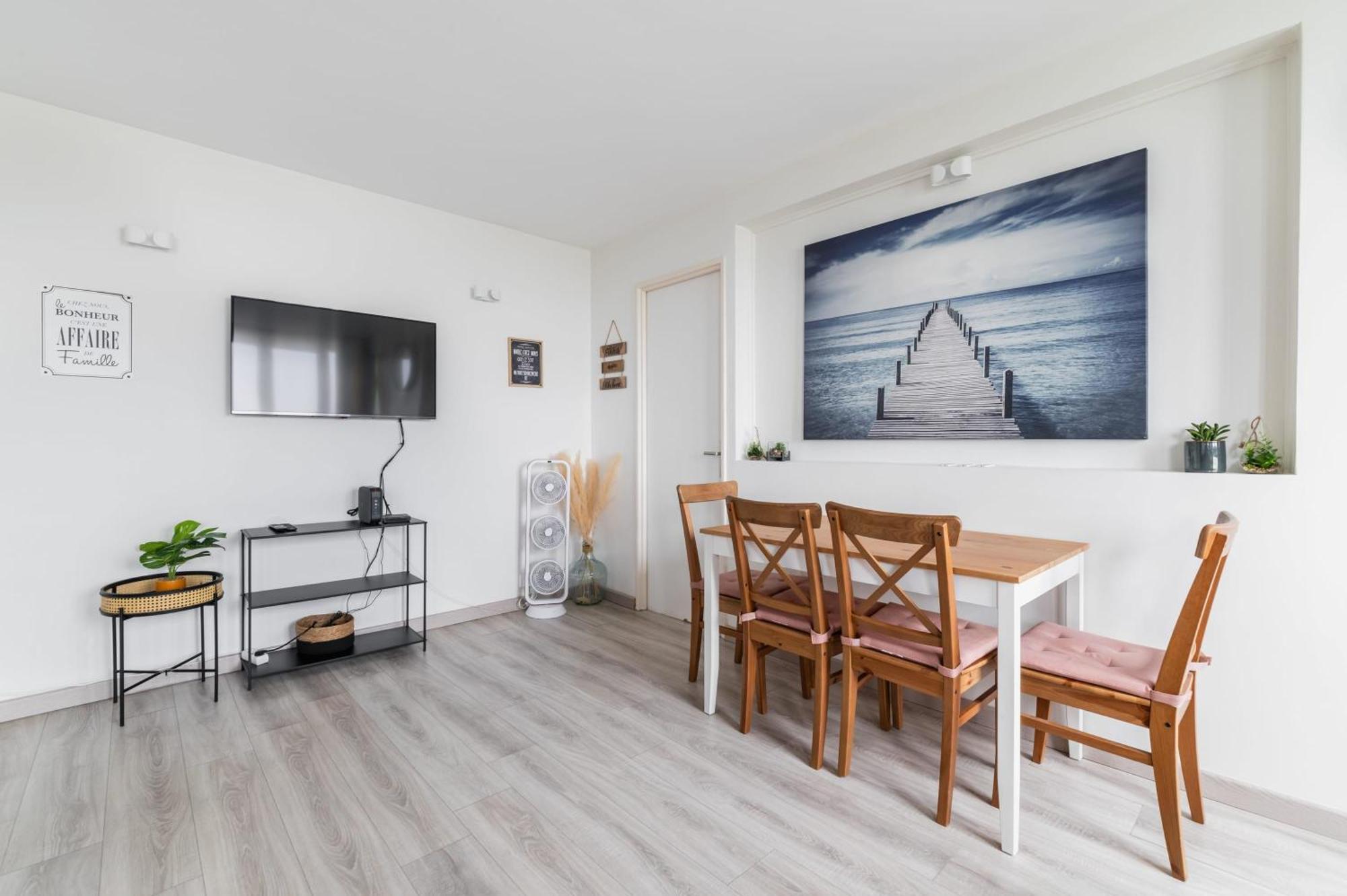 Versailles Eiffel Apartment *